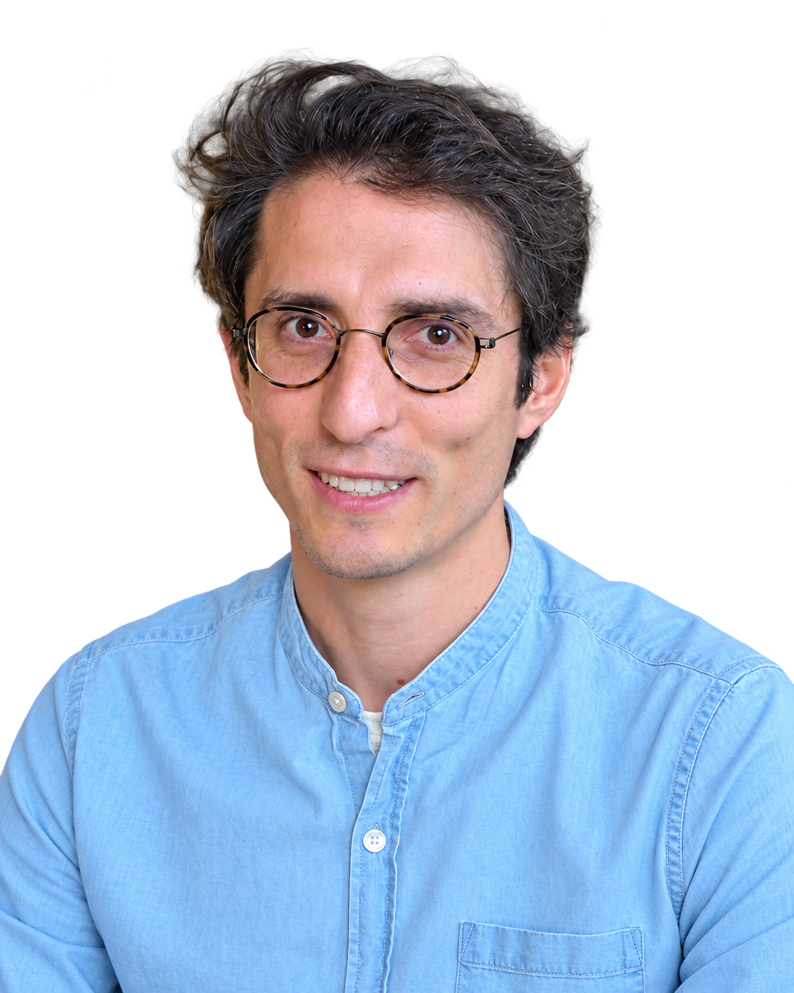 Gary Benezat, sans micro. Portrait composé de chiffres bleus animés.